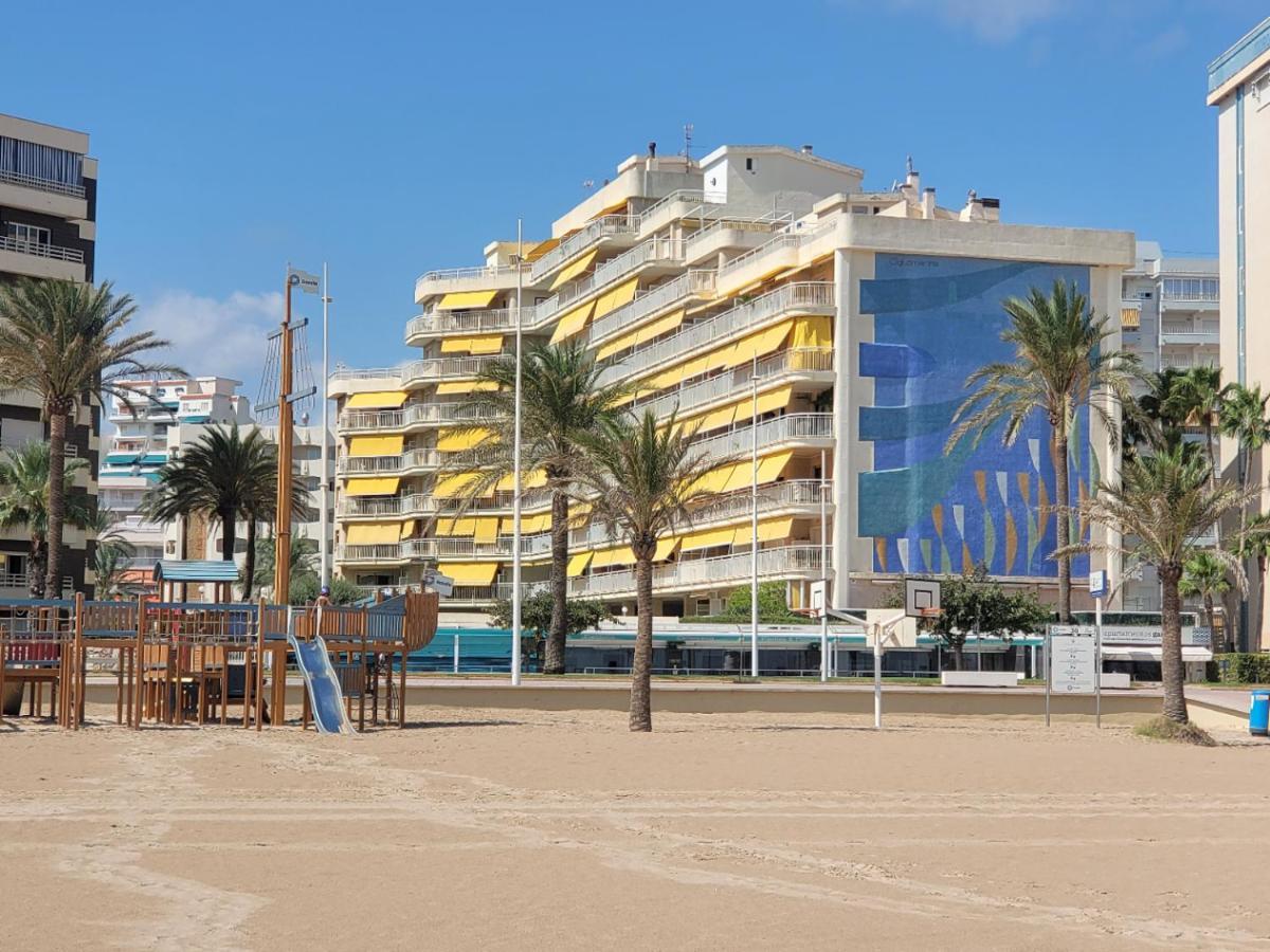 Playa de GandiaAguamarina Gandiaアパートメント エクステリア 写真